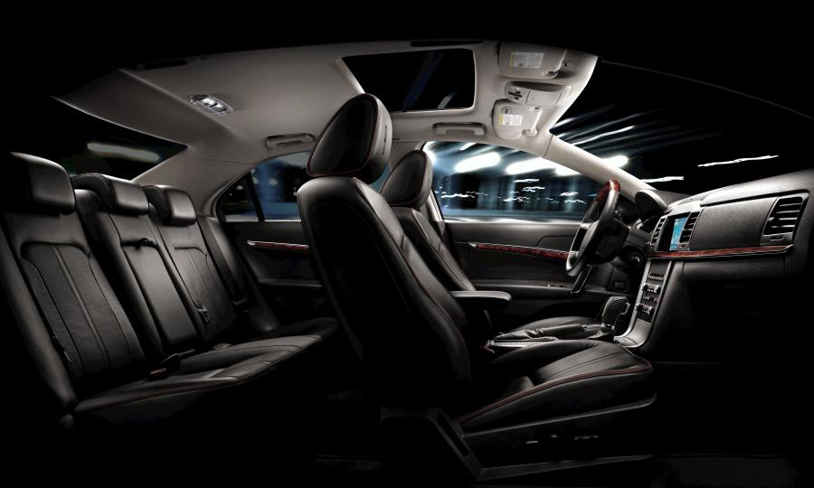  Lincoln MKZ 2011 года  (фото 4 из 7)